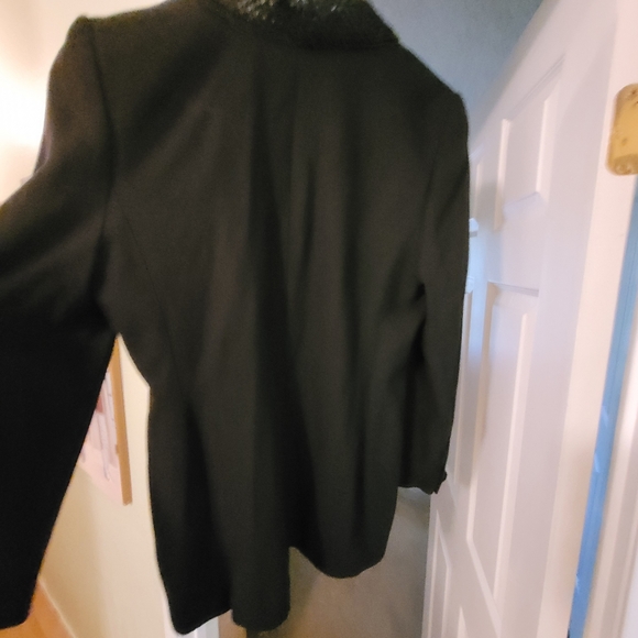 Beautiful Evening Jacket - Picture 4 of 6